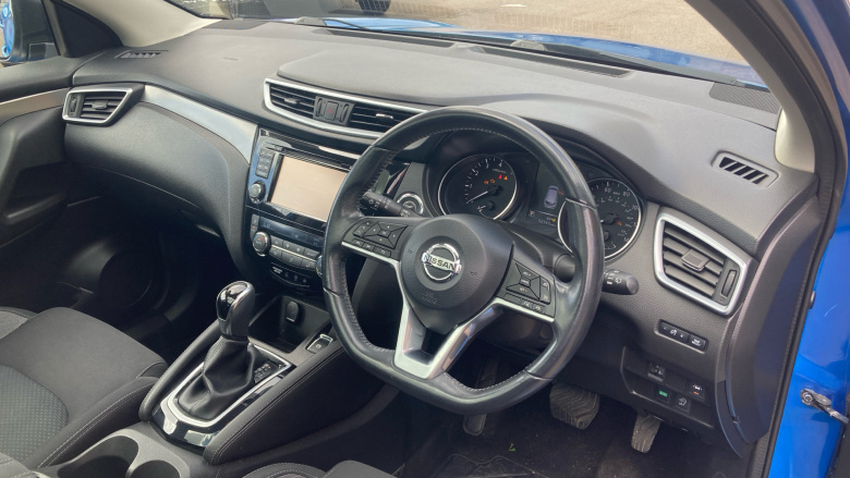 Nissan Qashqai 1.2 DiG-T N-Connecta 5dr Xtronic Petrol Hatchback